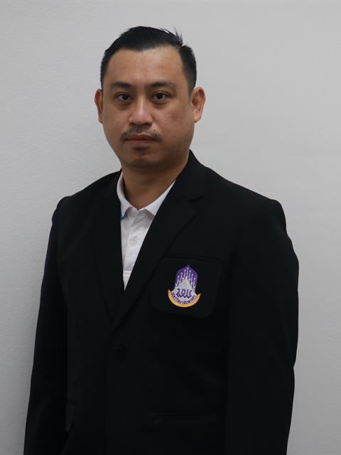 เจ้าหน้าที่